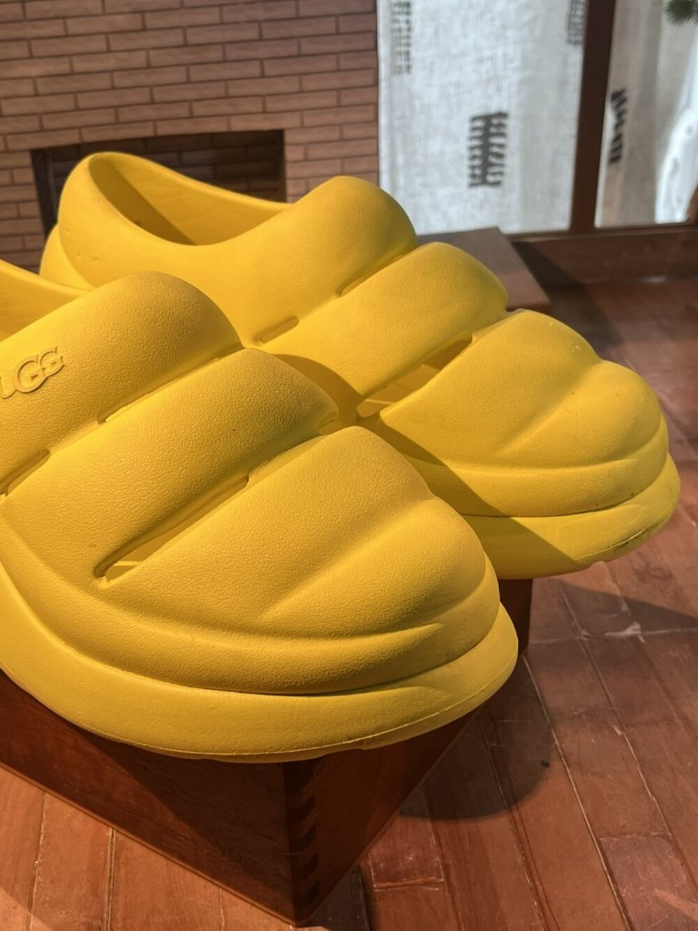 UGG Yellow puffy shoes size 9 - Picture 3 of 7